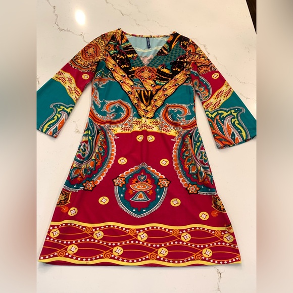 White Mark Women's Long Sleeve V-Neck Patterned Dress Size Medium - Picture 2 of 8